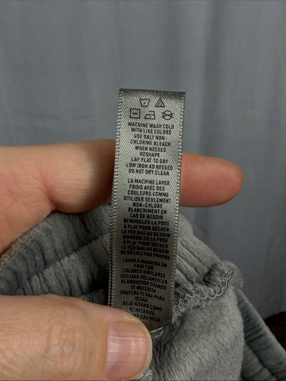 Limited Edition SKIMS Velour Tracksuit Hoodie with Jogger Sweats in Smoke.‎ - Picture 16 of 16